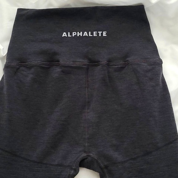Alphalete Revival Leggings size S - Picture 2 of 3